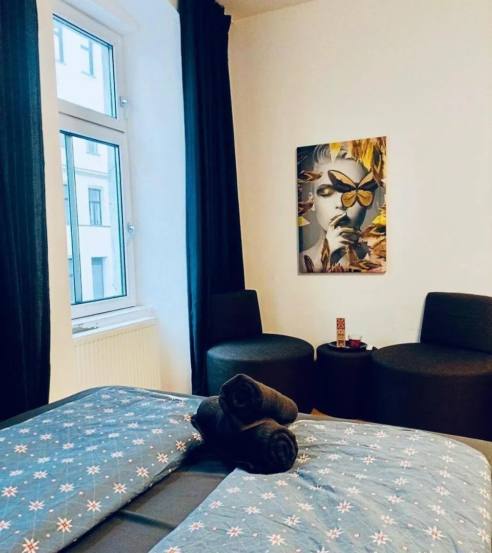 Apartment Cozy 3Br Shared Apt For Groups, 10-Min To Waehringer Park Vienna Austria