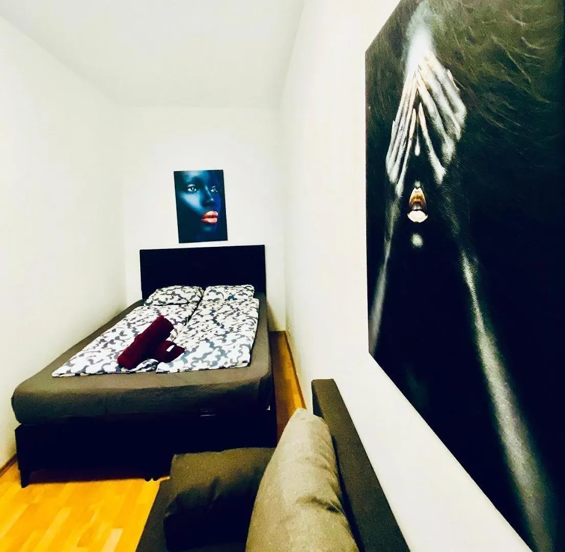 Cozy 3Br Shared Apt For Groups, 10-Min To Waehringer Park Vienna Apartment